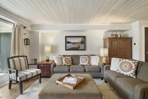 6049 Mountain Road Stowe VT 05672