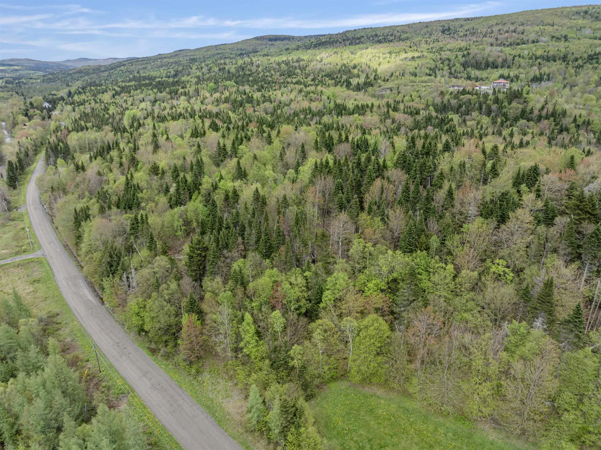 - Halls Stream Road Pittsburg NH 03592