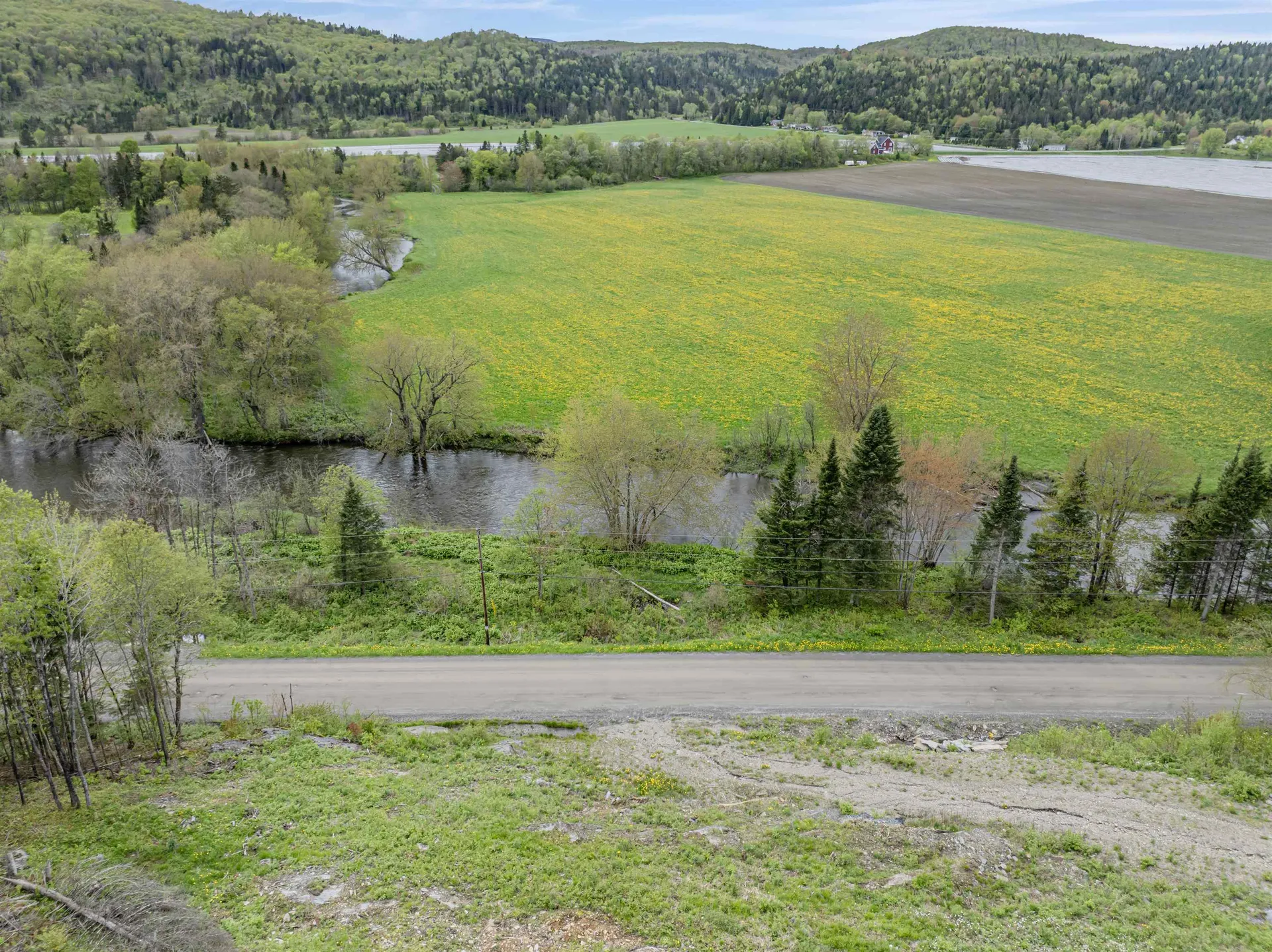 - Halls Stream Road Pittsburg NH 03592