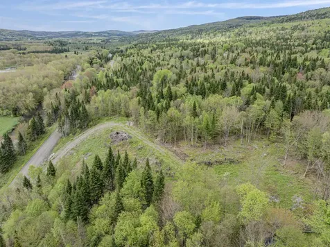 - Halls Stream Road Pittsburg NH 03592