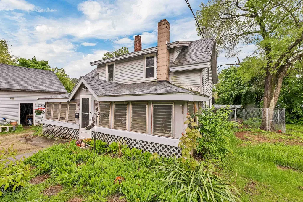 16 Old Mascoma Road Franklin NH 03235