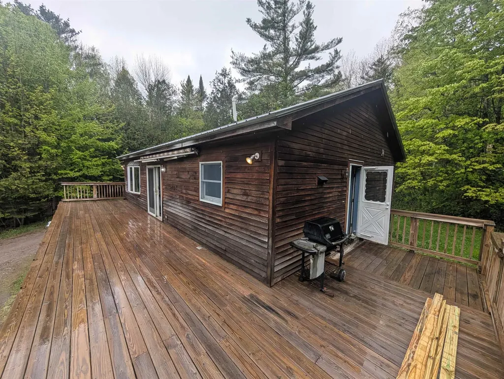 729 Warren Road Eden VT 05652