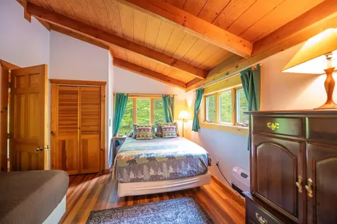 282 Pams Hill Road Wardsboro VT 05355