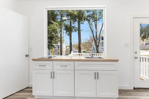 15 Highland Avenue Claremont NH 03743