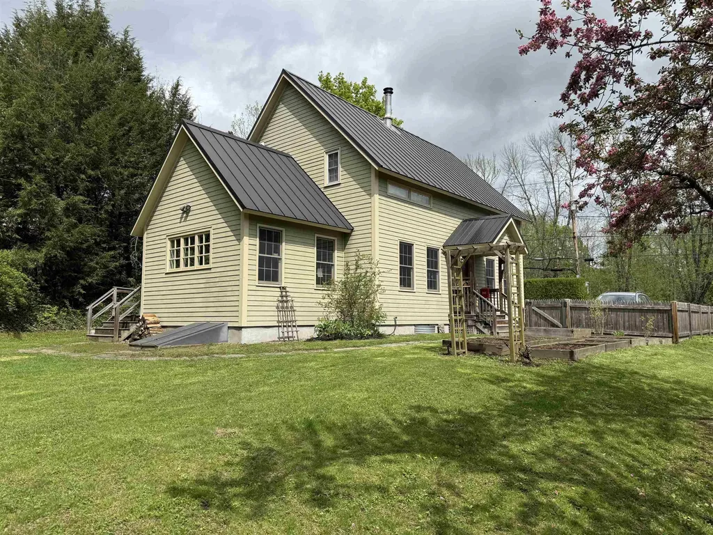 28 Greenleaf Street Brattleboro VT 05301
