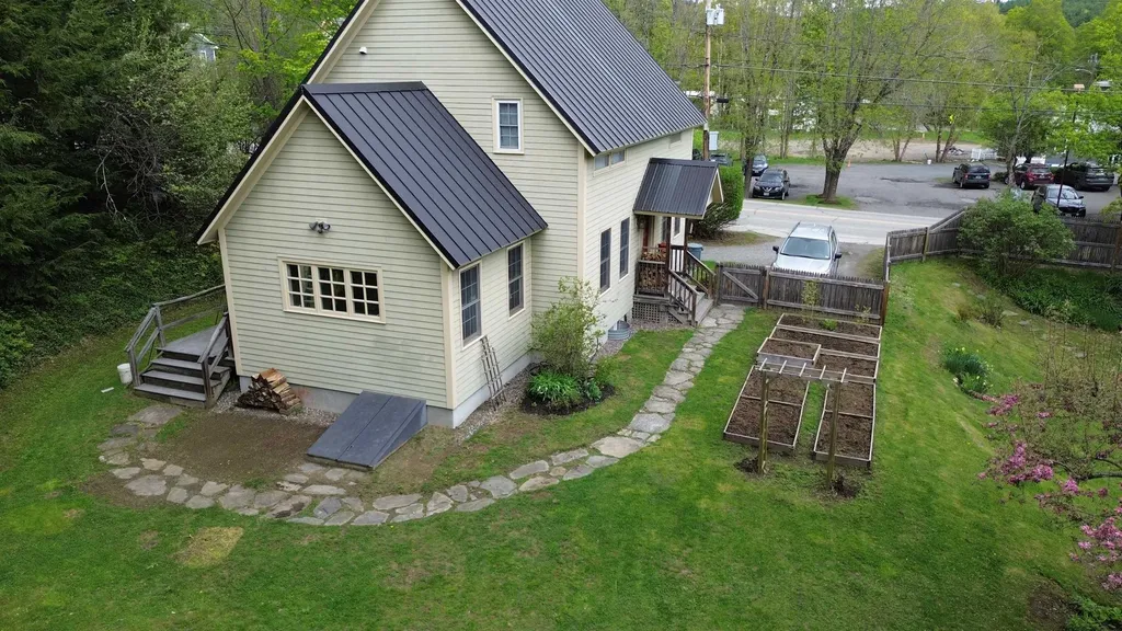 28 Greenleaf Street Brattleboro VT 05301