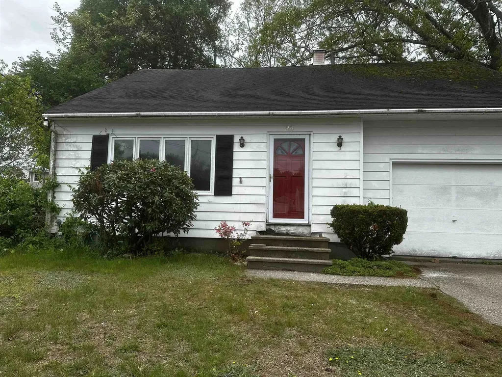 23 April Drive Nashua NH 03060