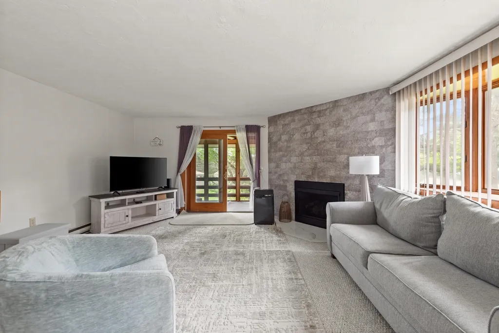 11 Village West Drive Bristol NH 03222