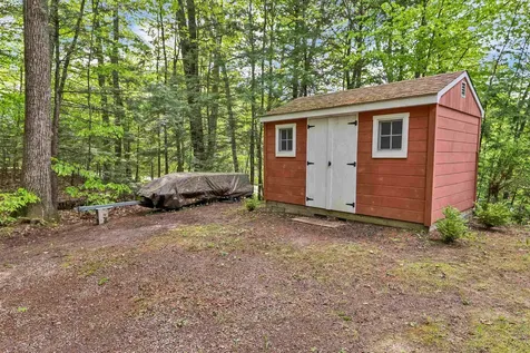 21 Valley Road Tuftonboro NH 03816