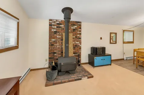 21 Valley Road Tuftonboro NH 03816