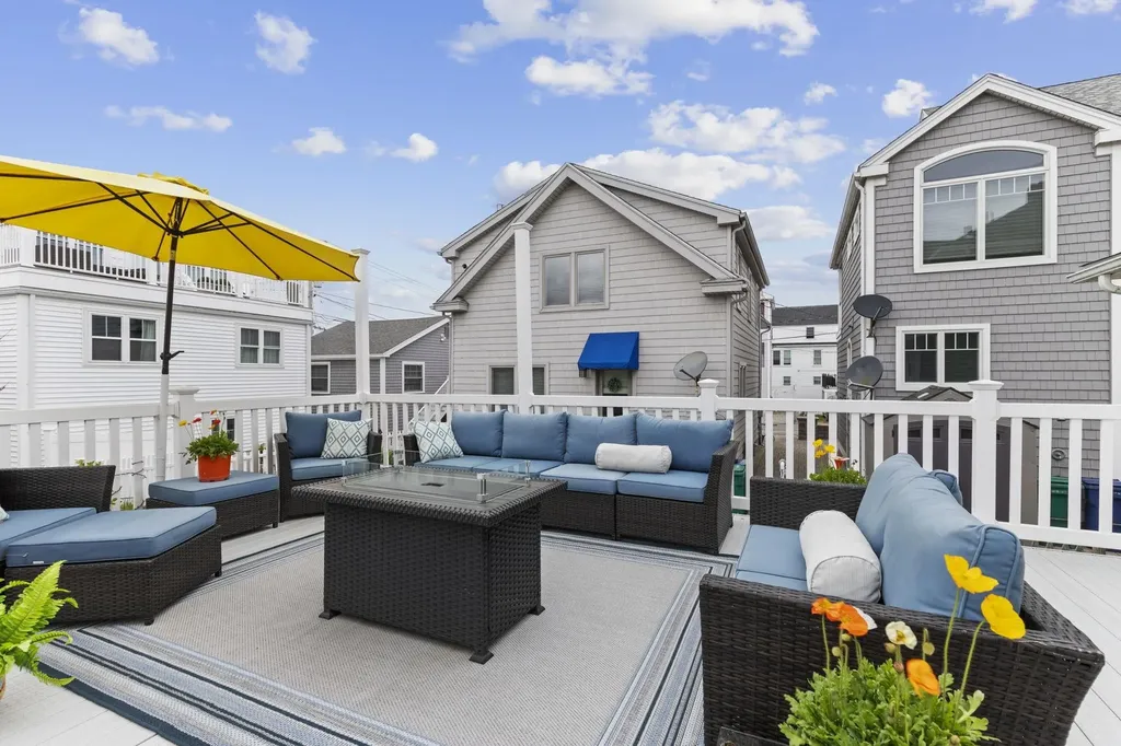 745 Ocean Boulevard Hampton NH 03842