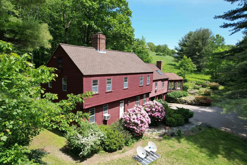671 Dolly Road Hopkinton NH 03229