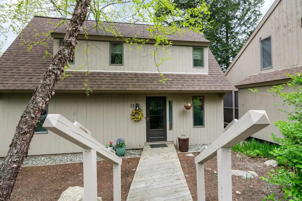 21 Pleasant Drive Grantham NH 03753