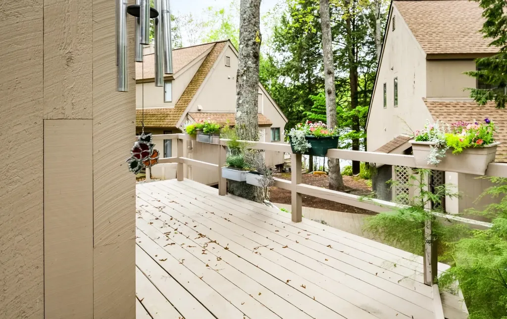 21 Pleasant Drive Grantham NH 03753