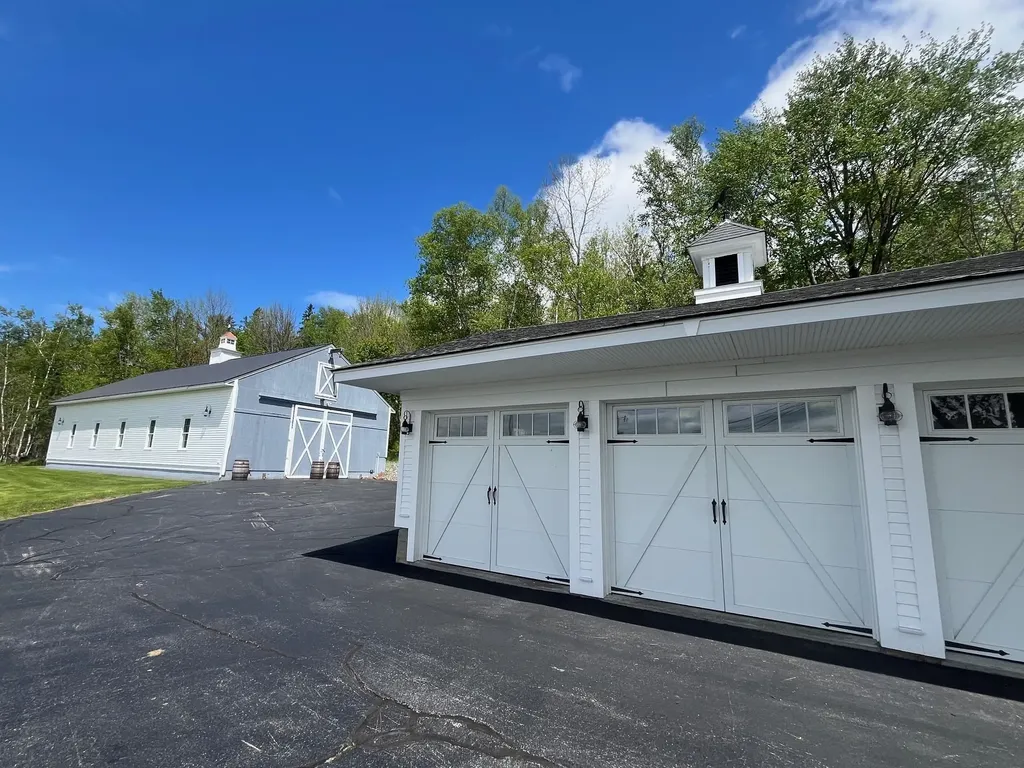 959 Presidential Highway Jefferson NH 03583