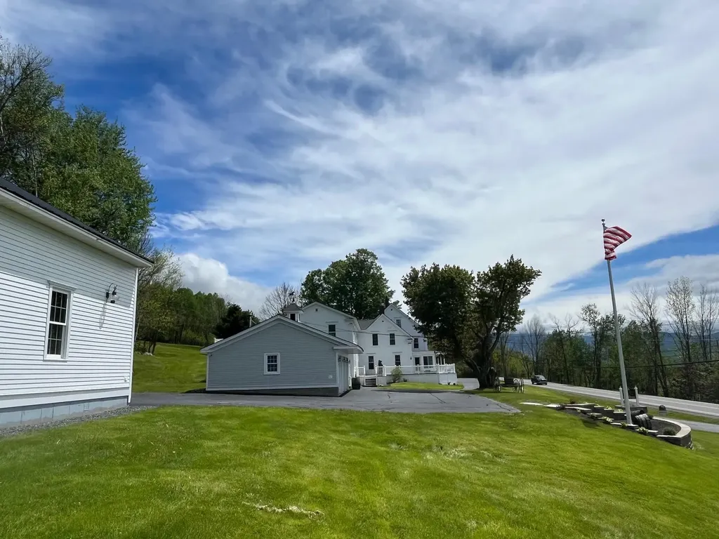 959 Presidential Highway Jefferson NH 03583