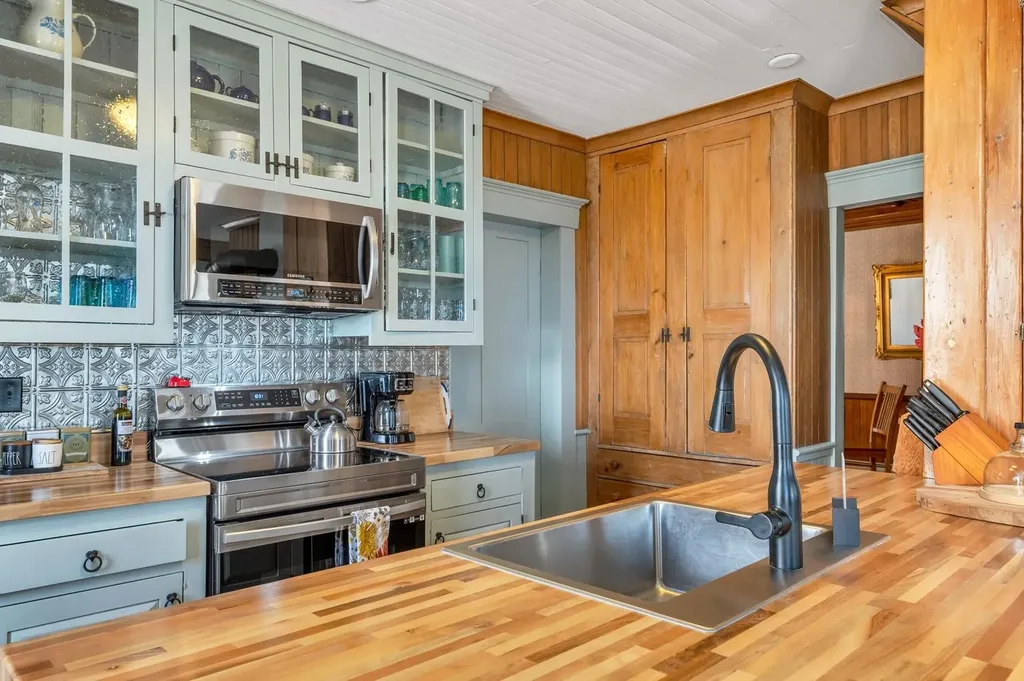 959 Presidential Highway Jefferson NH 03583