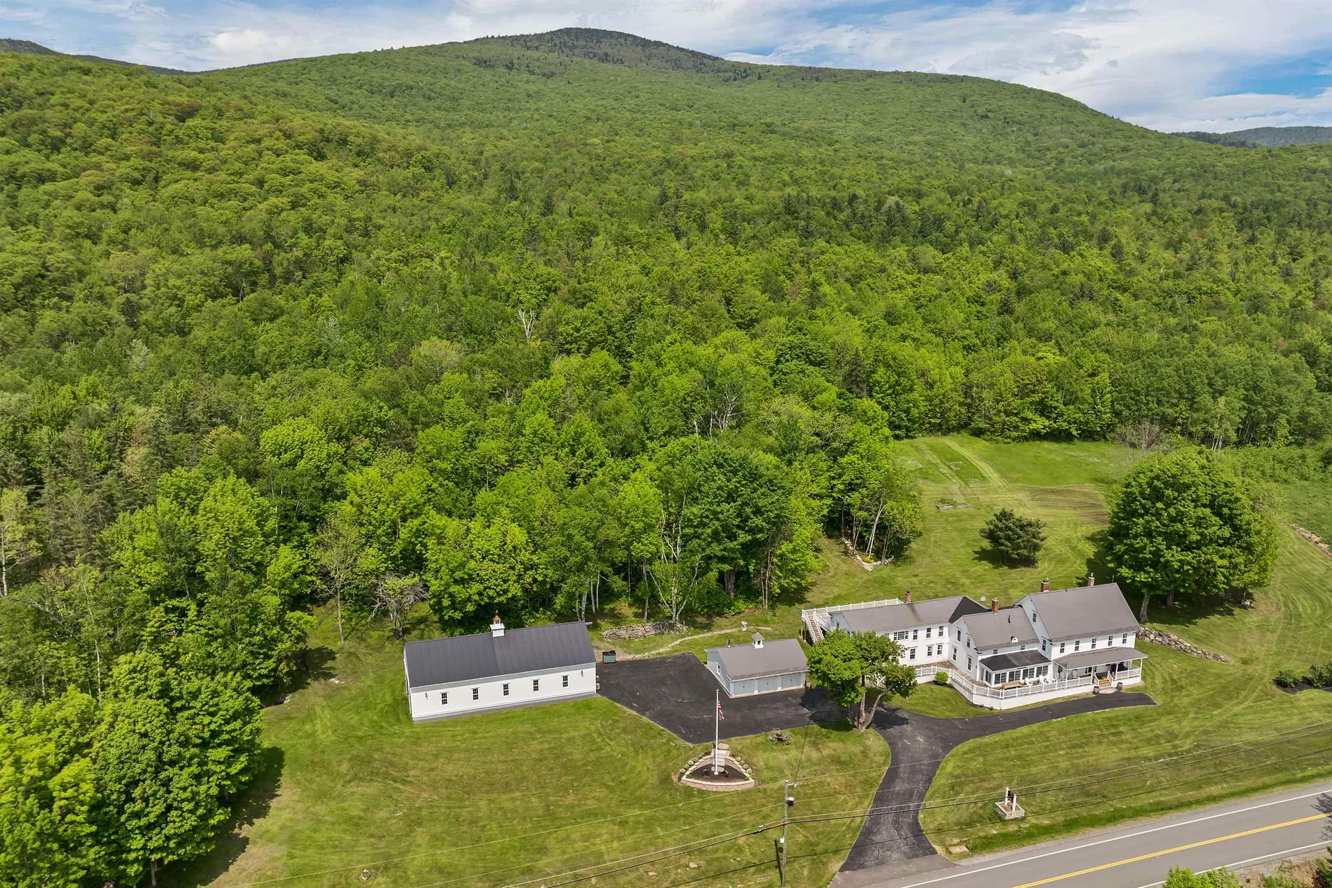 959 Presidential Highway Jefferson NH 03583