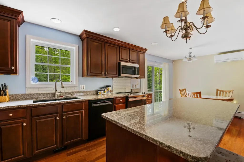 24 Wildwood Drive Grantham NH 03753