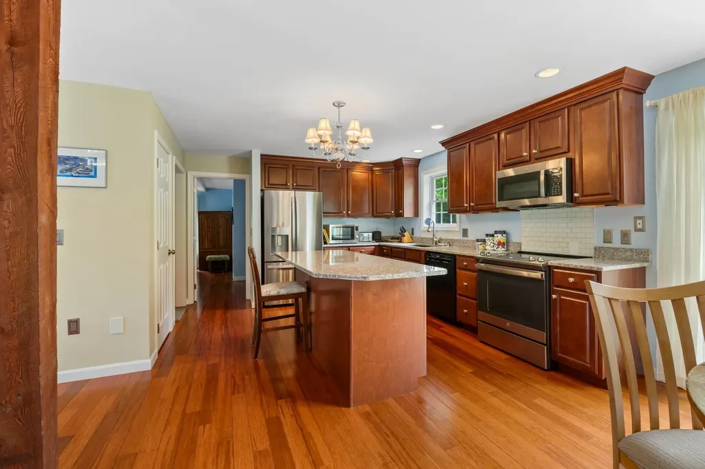 24 Wildwood Drive Grantham NH 03753