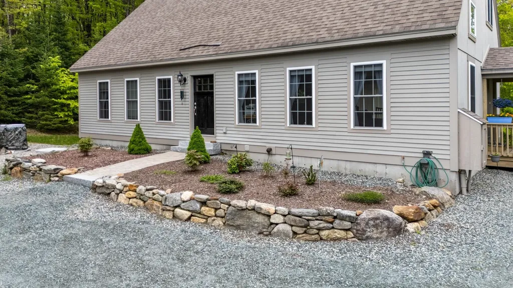 24 Wildwood Drive Grantham NH 03753