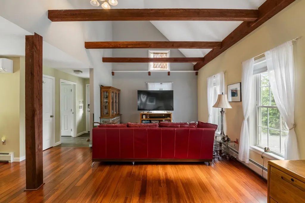 24 Wildwood Drive Grantham NH 03753