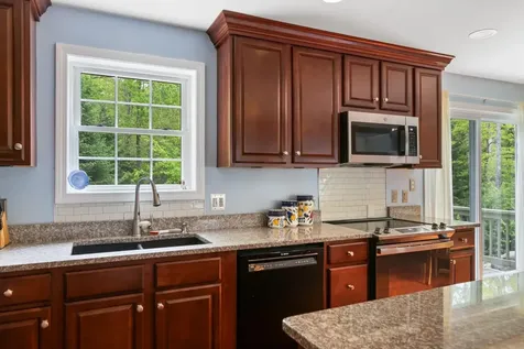 24 Wildwood Drive Grantham NH 03753