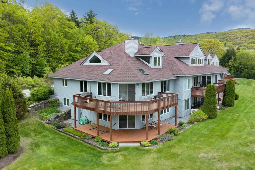 24 North Peak Village Newbury NH 03255