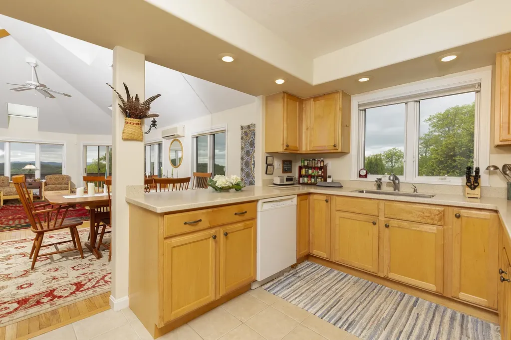 24 North Peak Village Newbury NH 03255