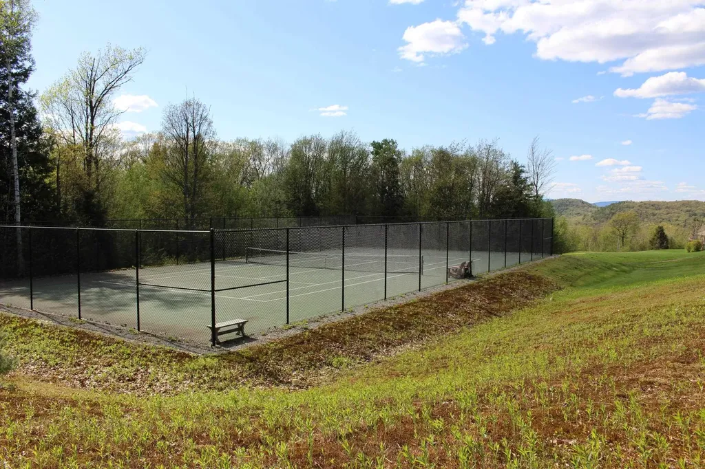 24 North Peak Village Newbury NH 03255