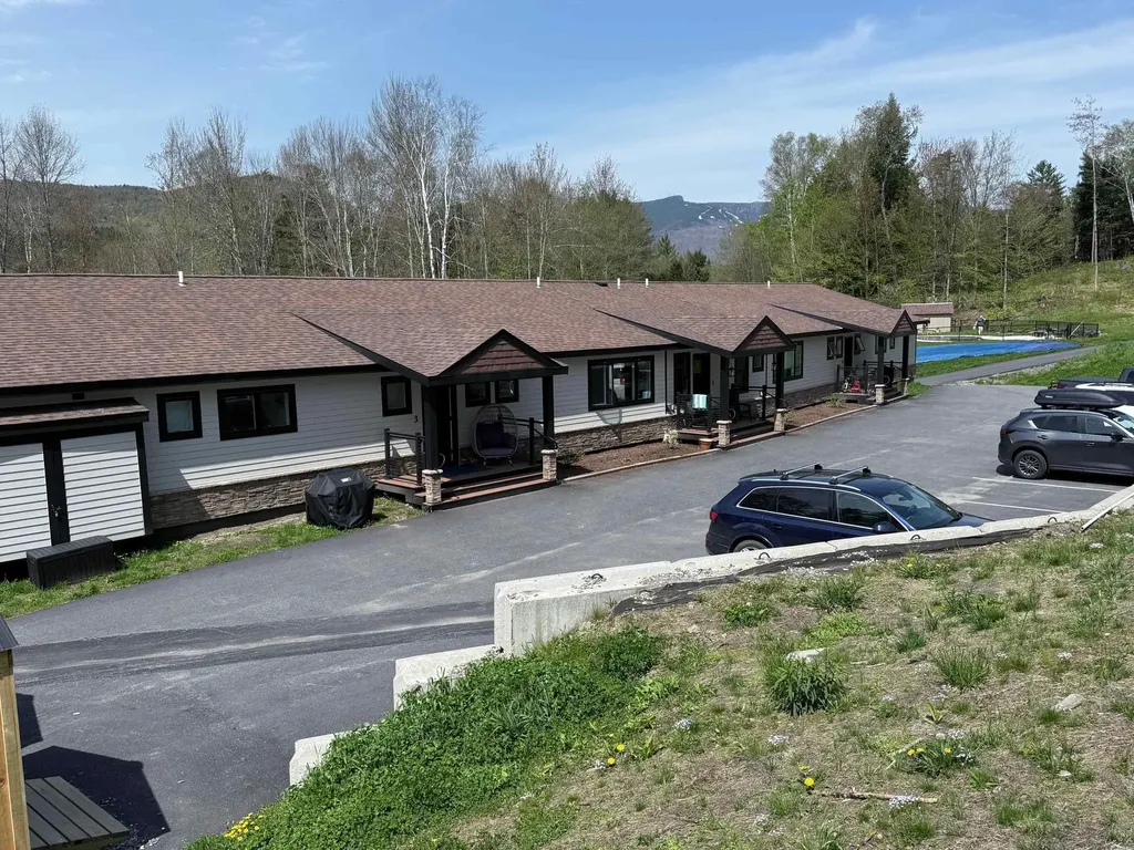 2366 Mountain Road Stowe VT 05672