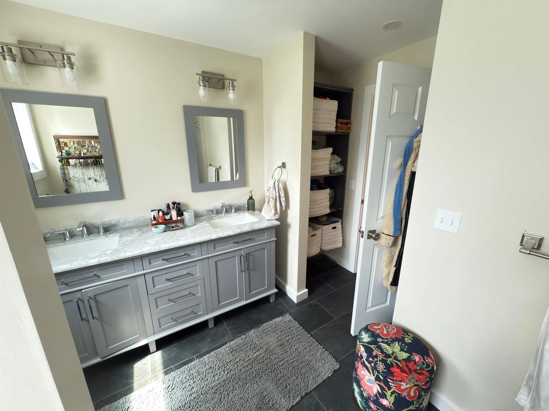 2366 Mountain Road Stowe VT 05672