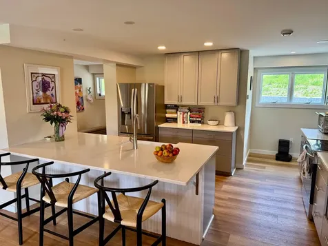 2366 Mountain Road Stowe VT 05672