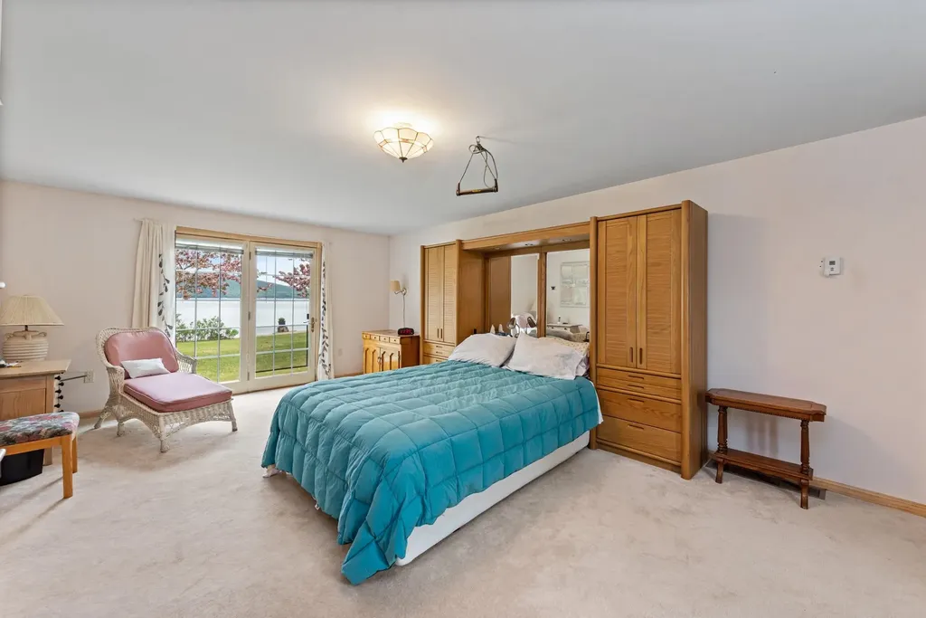 1 Mayhew Turnpike Bridgewater NH 03222