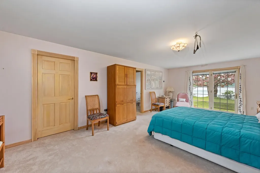 1 Mayhew Turnpike Bridgewater NH 03222