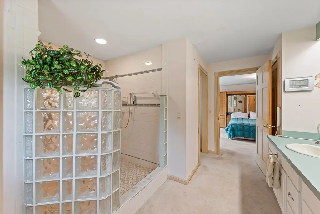 1 Mayhew Turnpike Bridgewater NH 03222