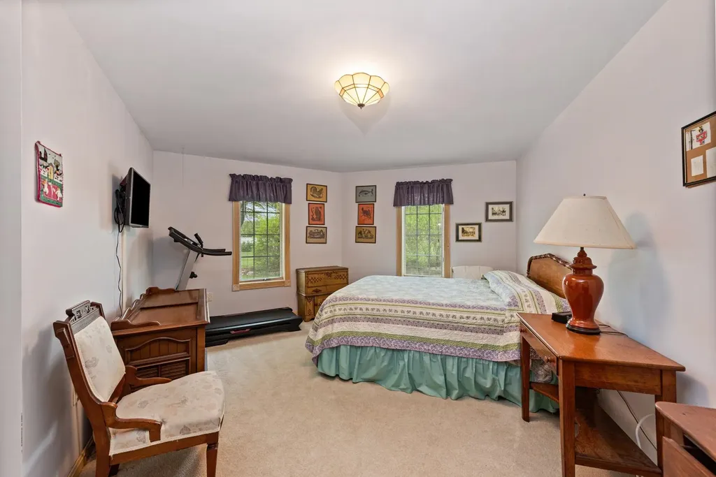 1 Mayhew Turnpike Bridgewater NH 03222