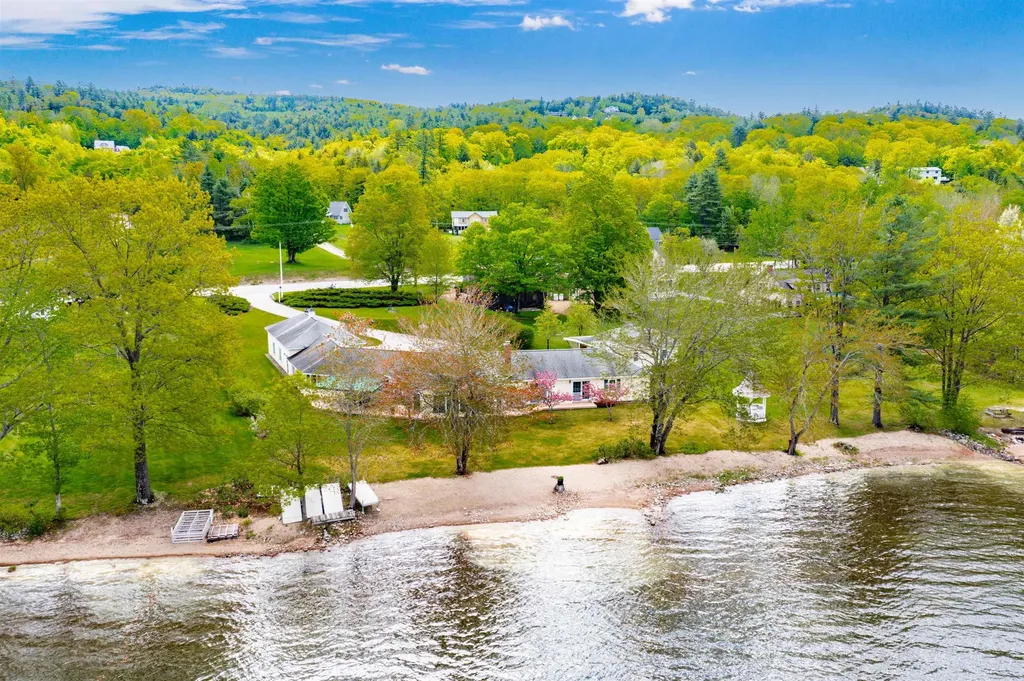 1 Mayhew Turnpike Bridgewater NH 03222