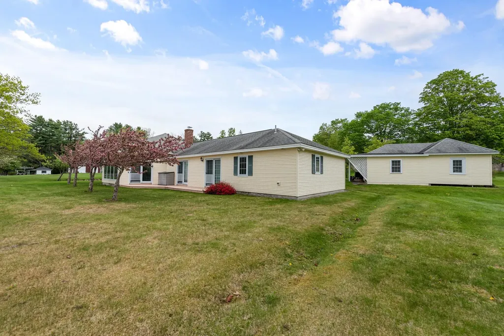 1 Mayhew Turnpike Bridgewater NH 03222