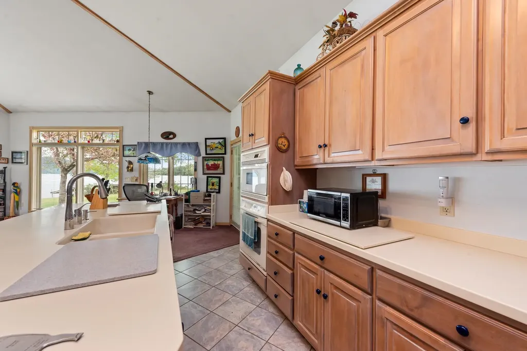 1 Mayhew Turnpike Bridgewater NH 03222