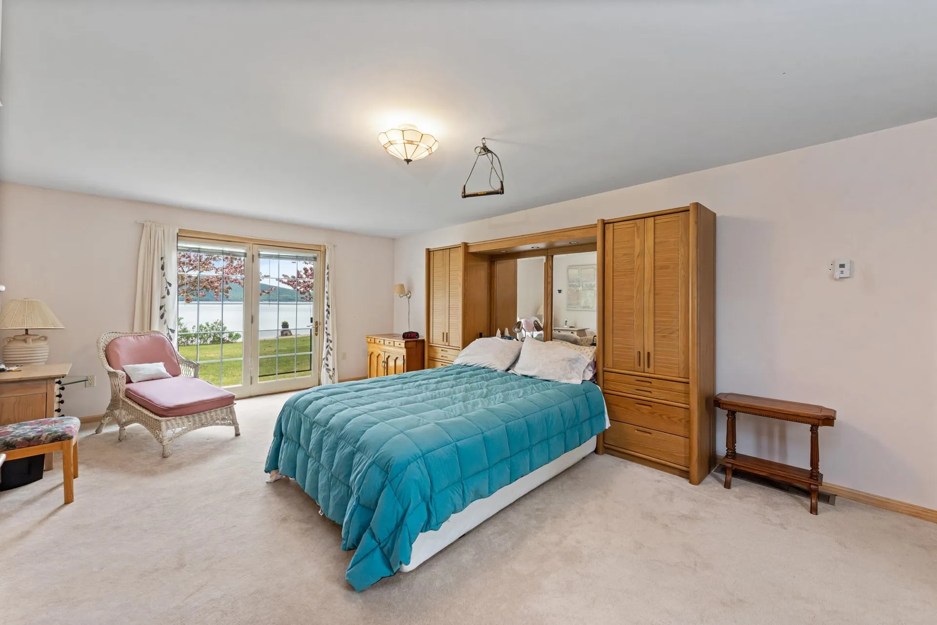 1 Mayhew Turnpike Bridgewater NH 03222