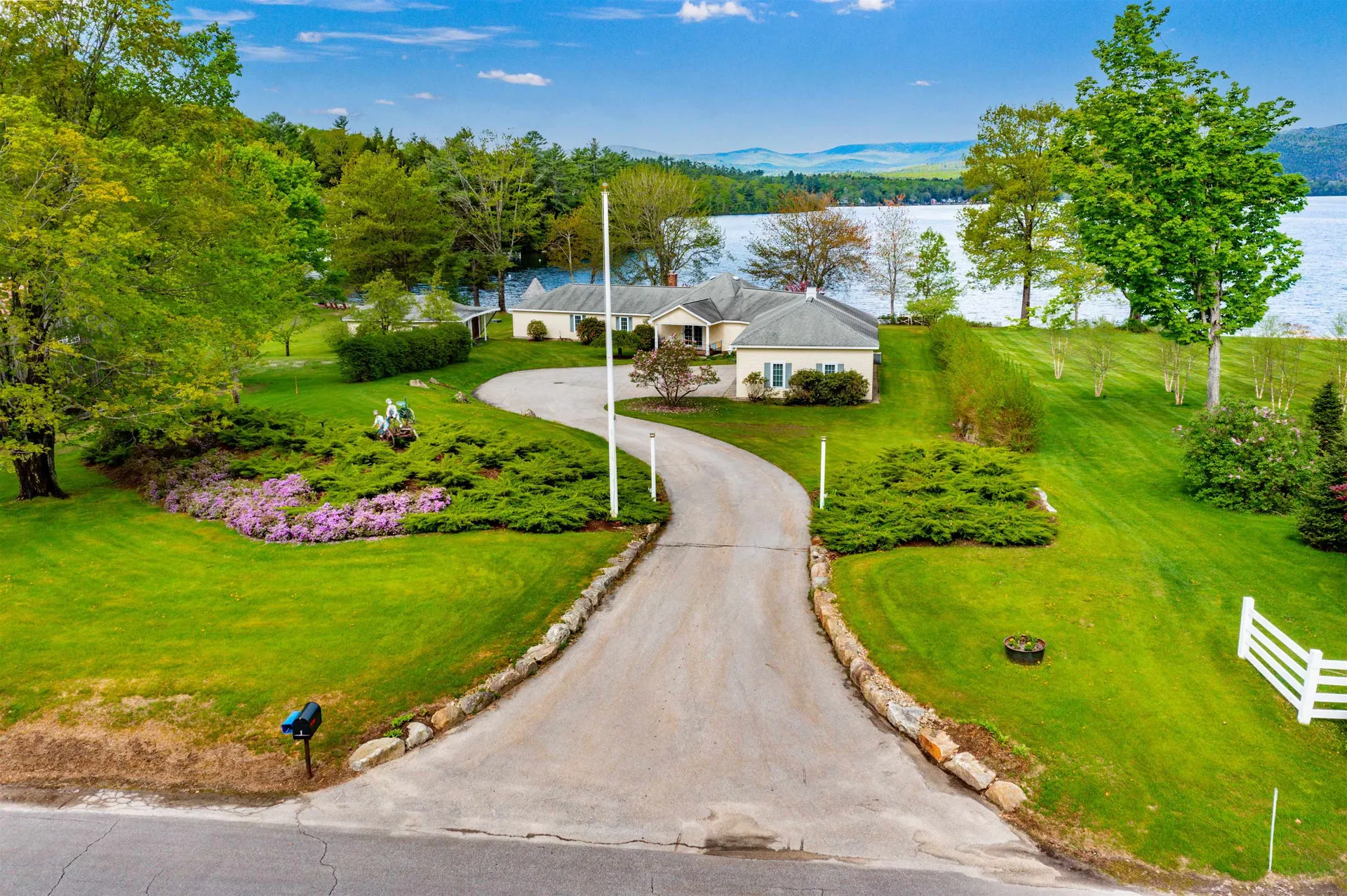 1 Mayhew Turnpike Bridgewater NH 03222