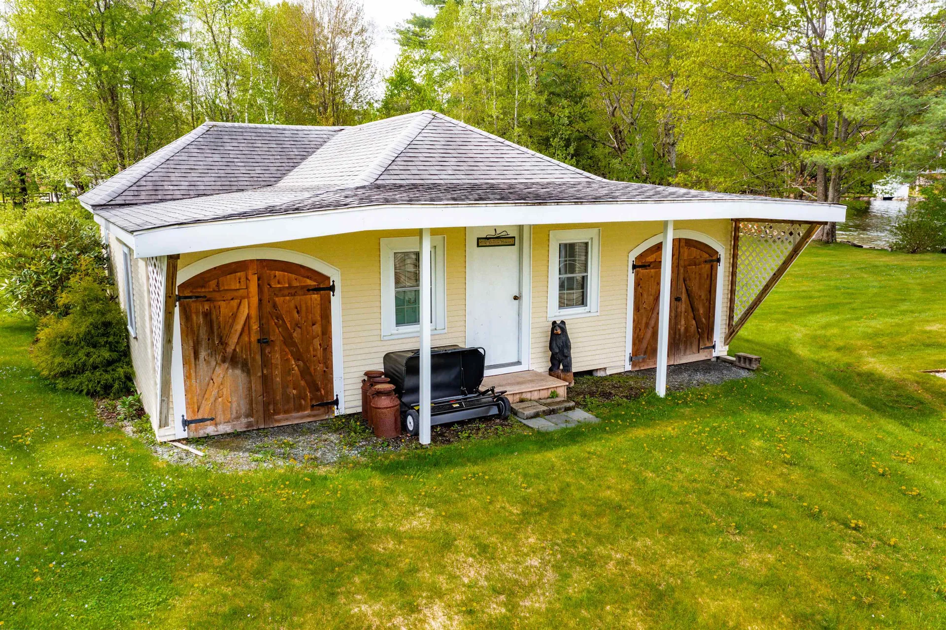 1 Mayhew Turnpike Bridgewater NH 03222