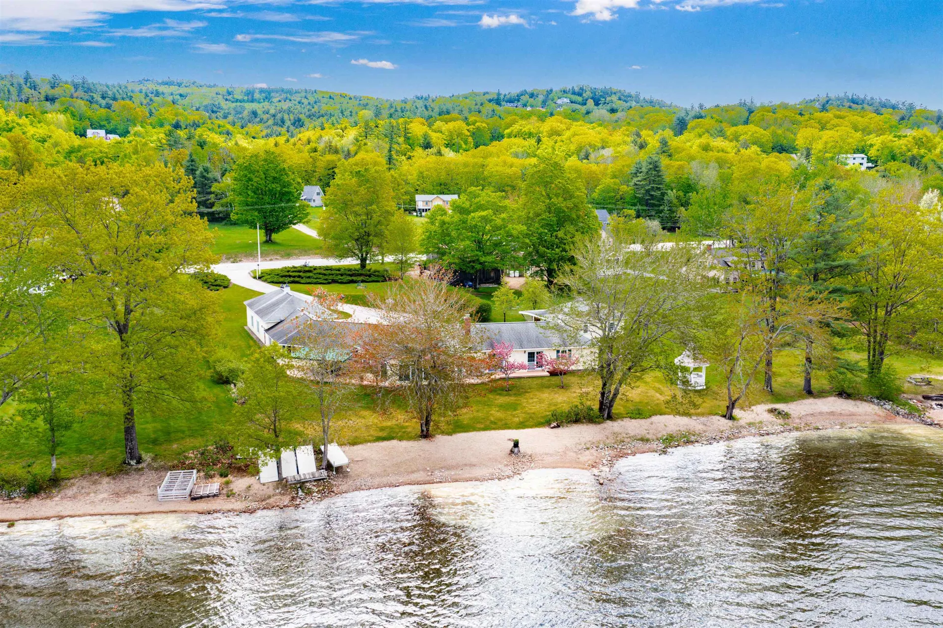 1 Mayhew Turnpike Bridgewater NH 03222