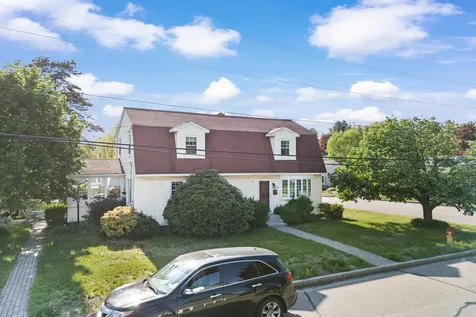 72 Upland Street Manchester NH 03102