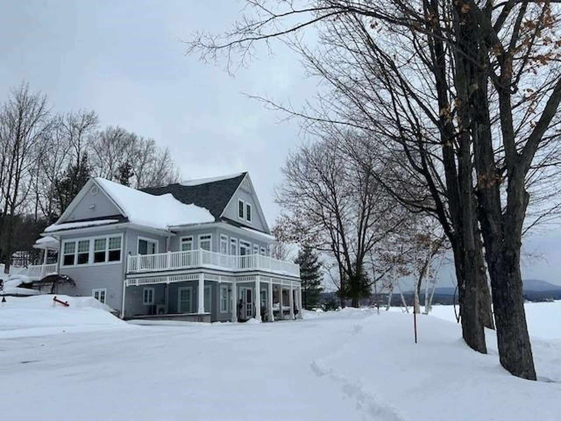 57 Farrants Point Newport City VT 05855