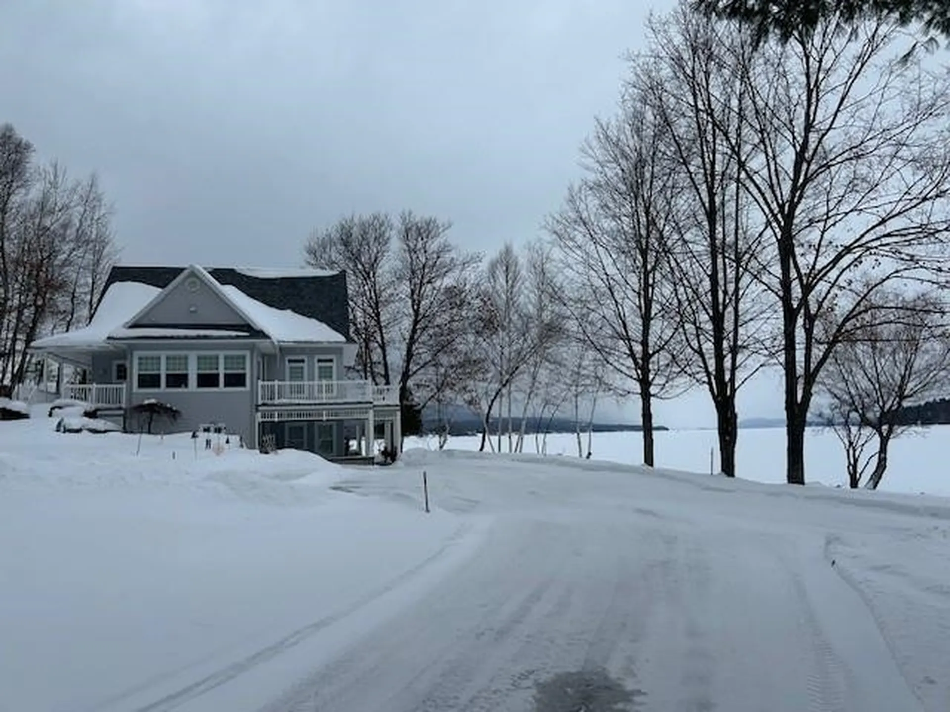 57 Farrants Point Newport City VT 05855