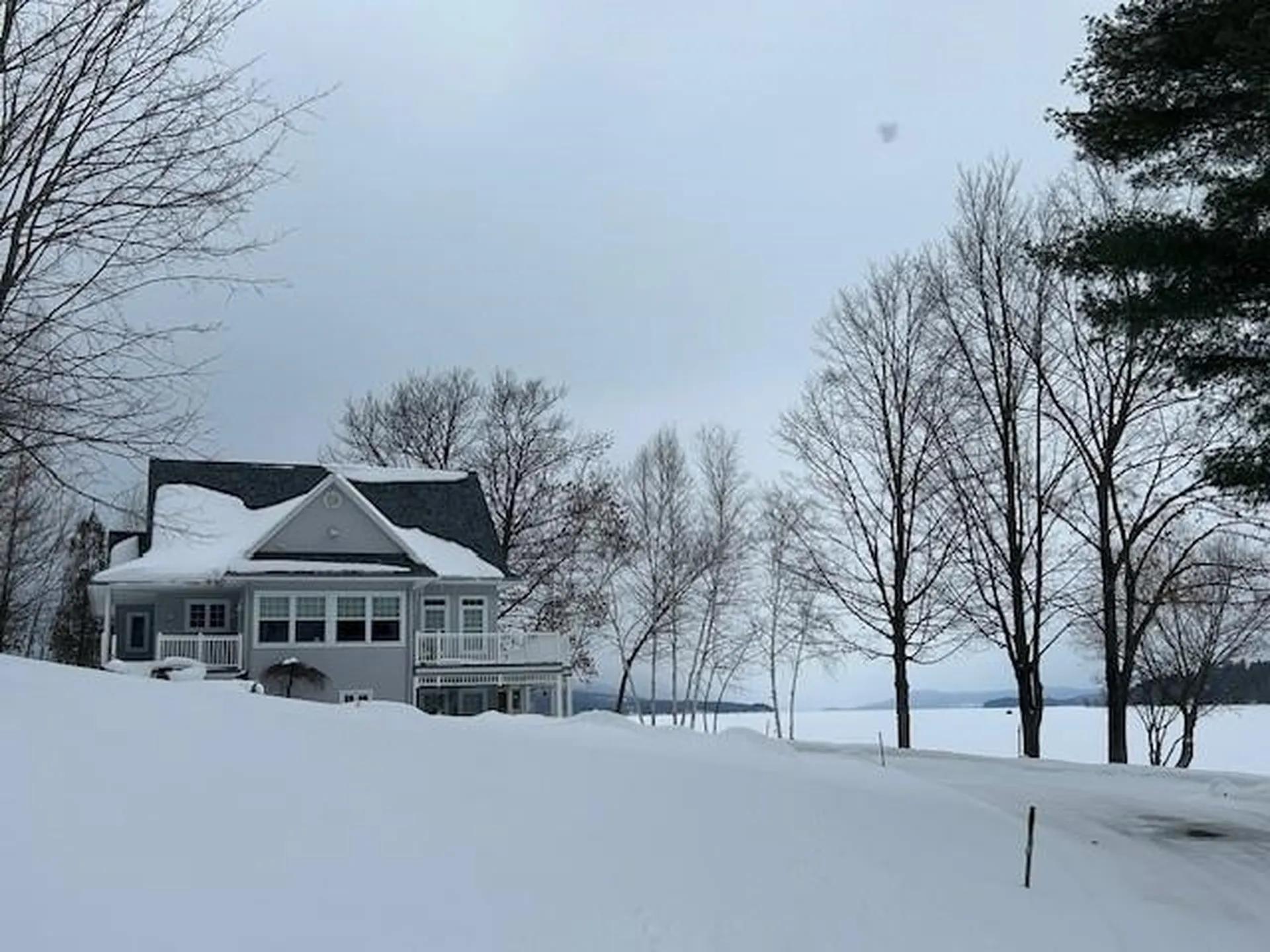 57 Farrants Point Newport City VT 05855