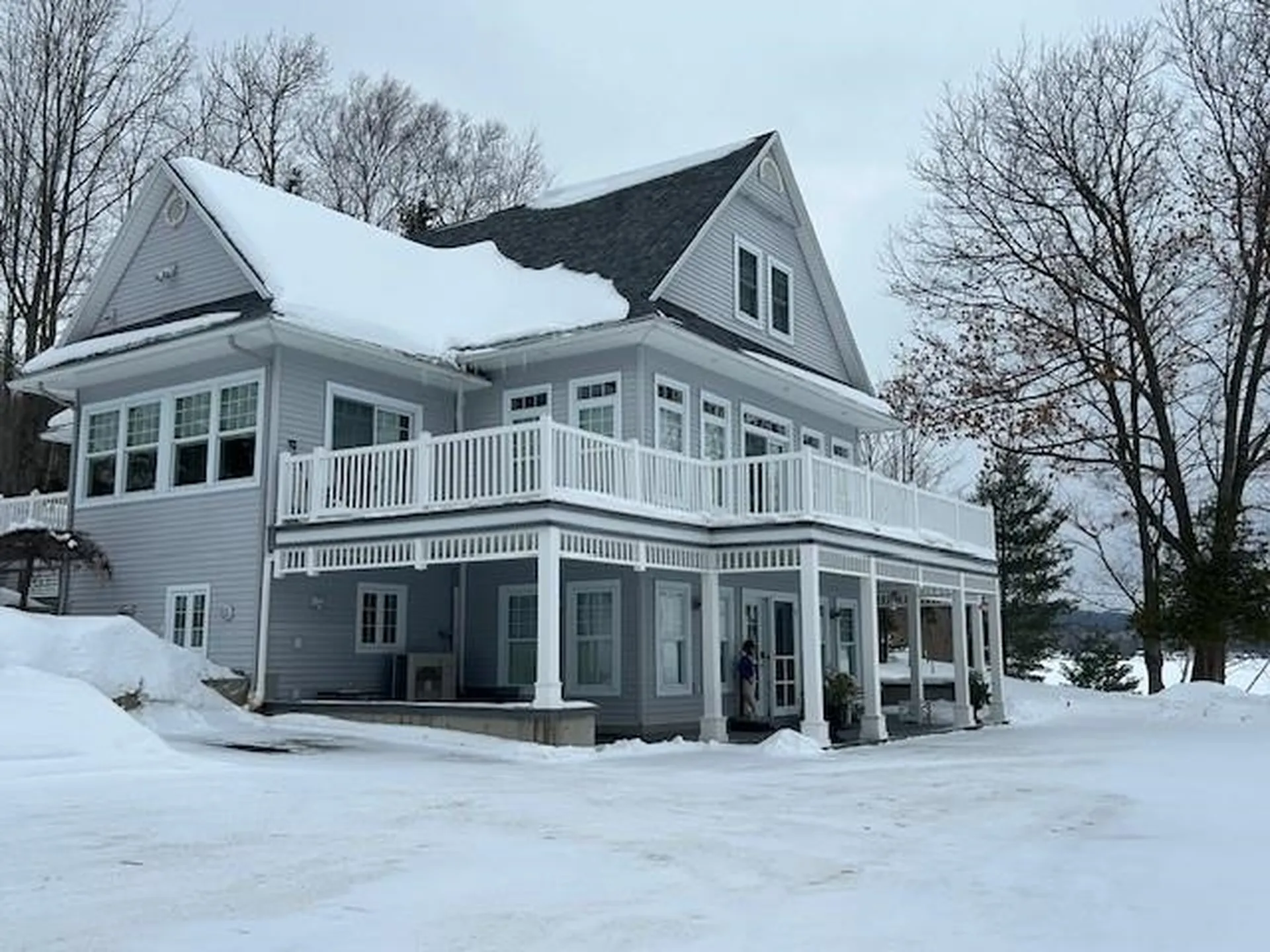 57 Farrants Point Newport City VT 05855