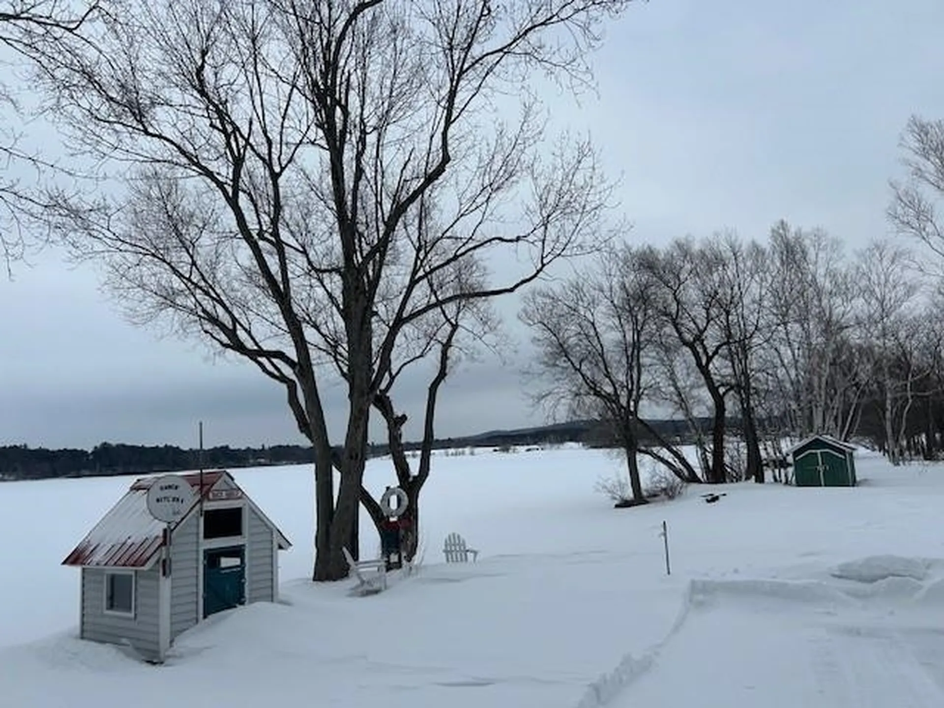 57 Farrants Point Newport City VT 05855